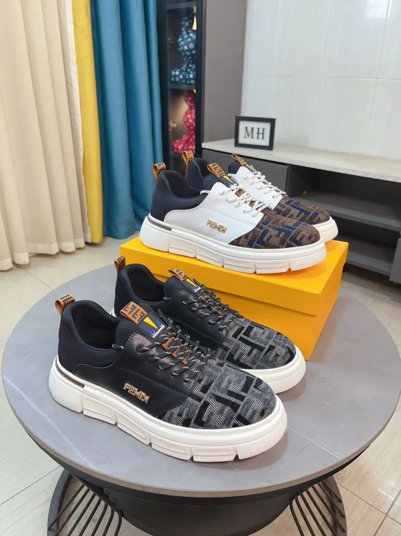 Factory price 420🌹🌹【FENDI】FENDI classic and comfortable men, this complex sneaker is made of soft calfskin➕genuine leather lining➕original ultra-light rubber material with rough outsole. This unique light and thin style is suitable for the casual and exquisite sensibility of this season. It is comfortable and natural on the feet. It is an everyday style for casual travel in autumn and winter! 38/44